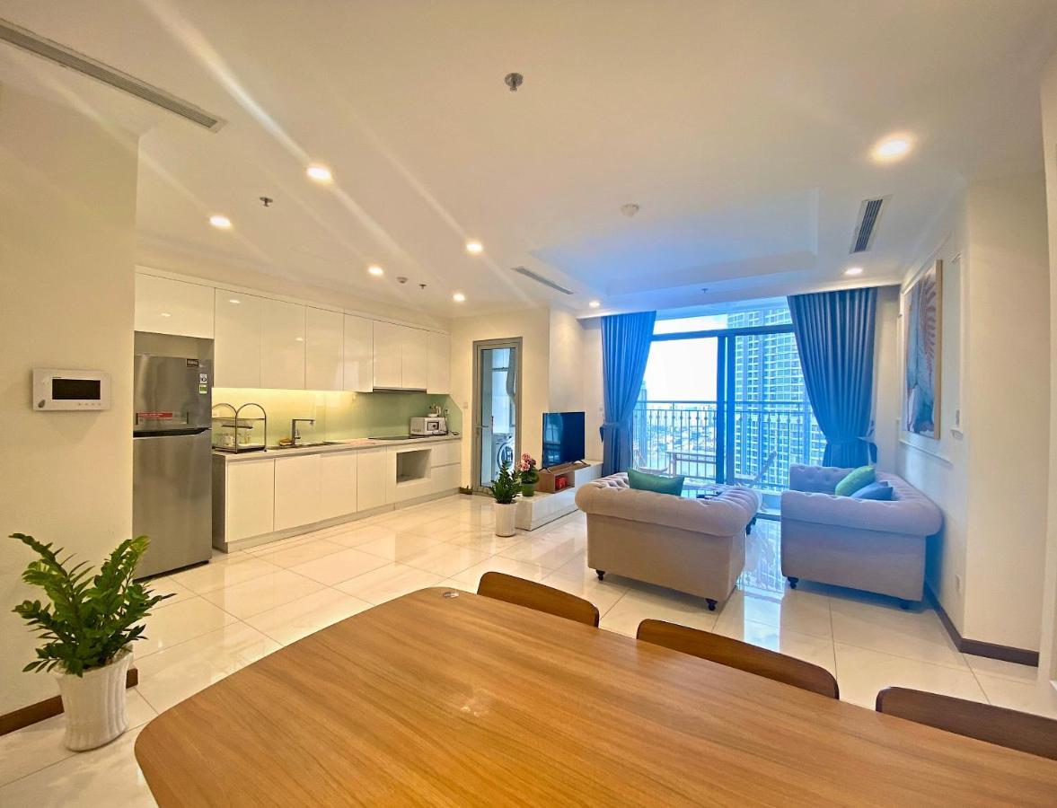 Deluxe 3br Apartment- Vinhomes Central Park Apartamento